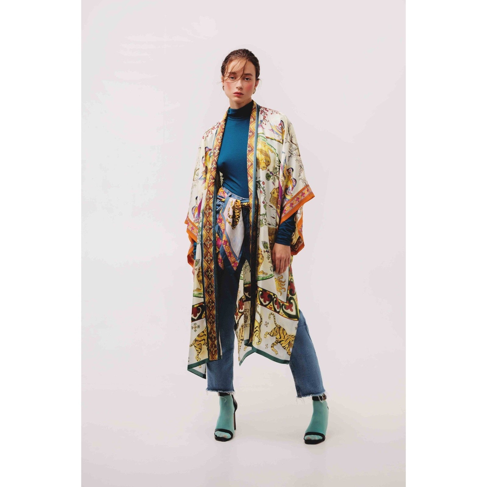 CAFTAN «LIONS»