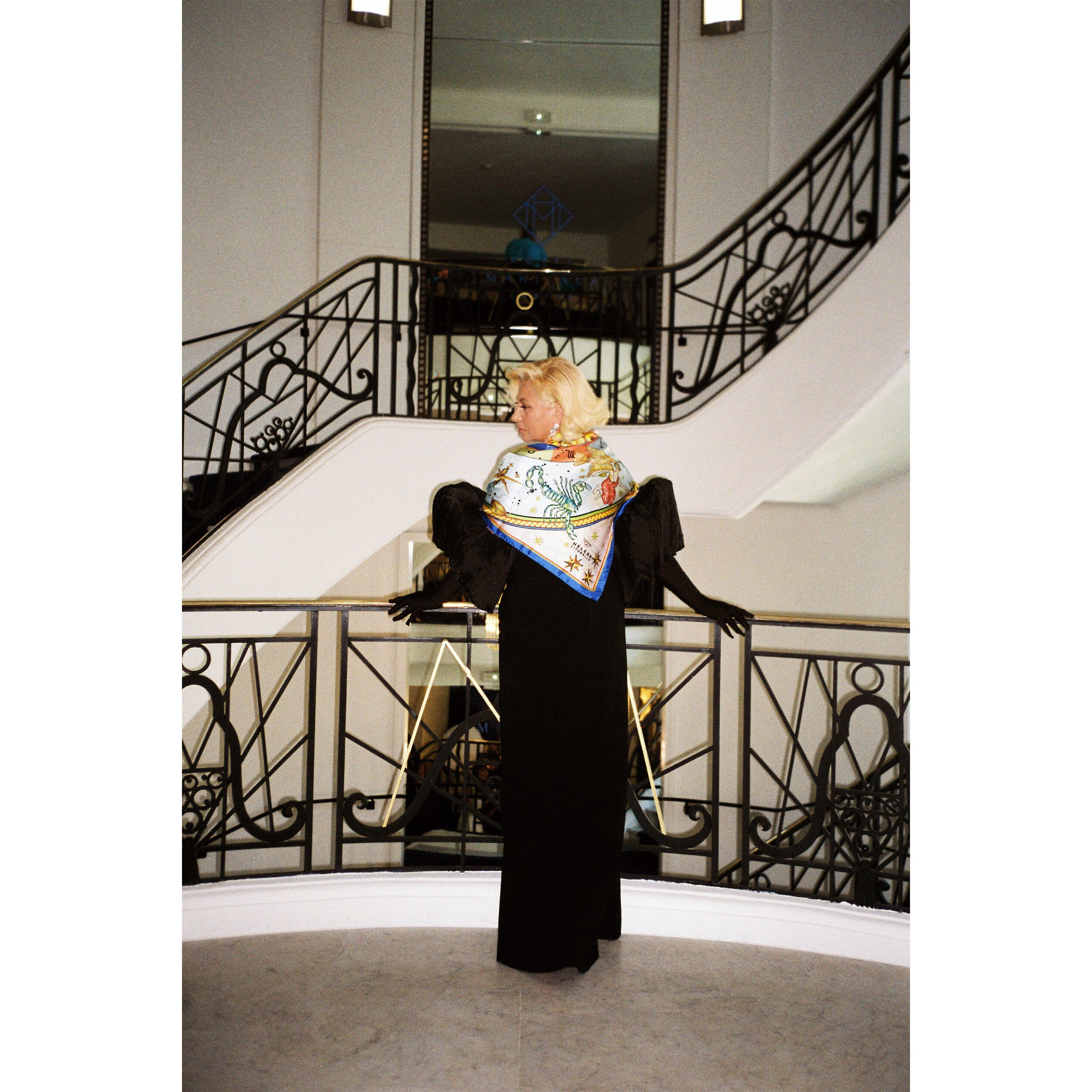 SEIDENTUCH „DIE HIMMLISCHE MUSE“