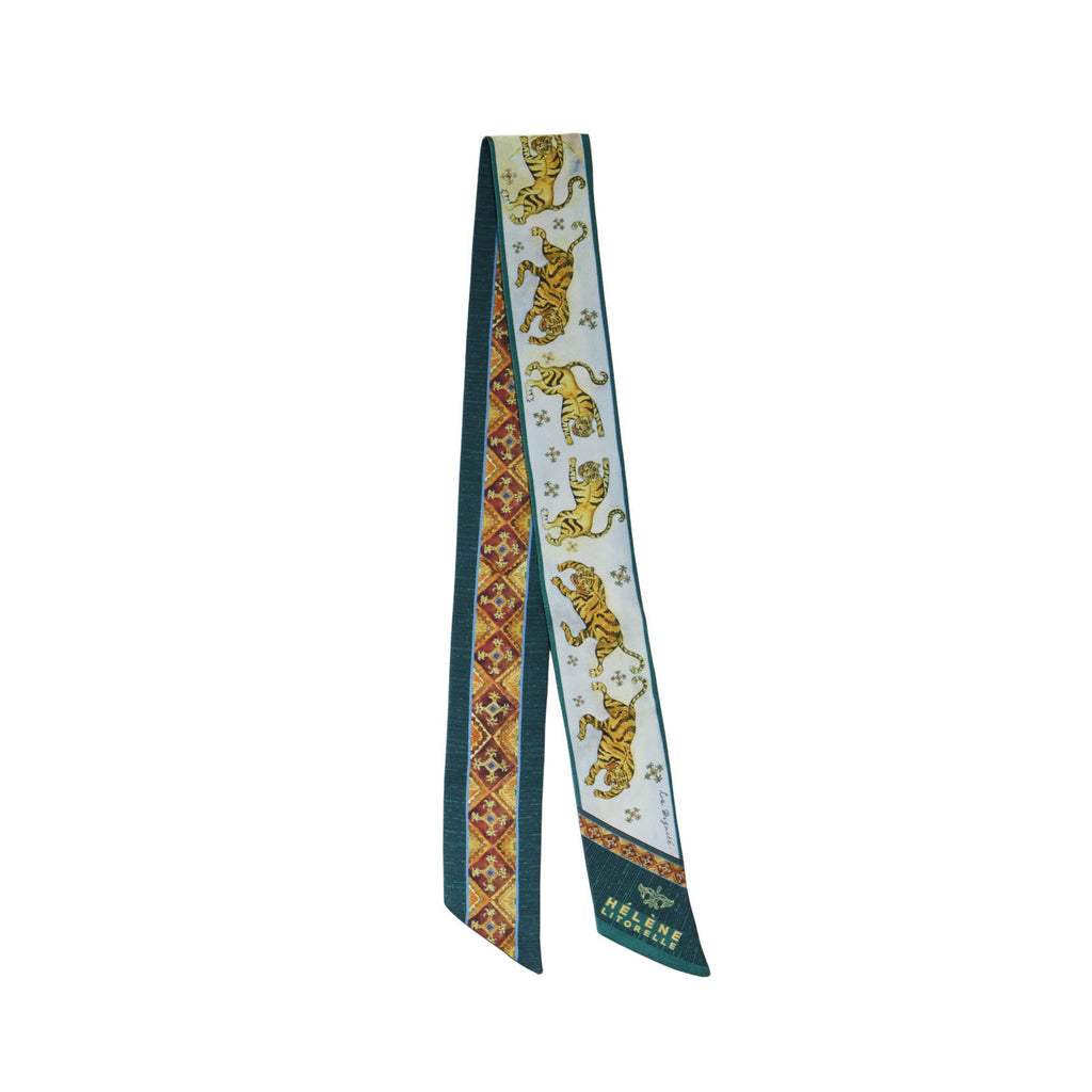 scarves-tigers-2